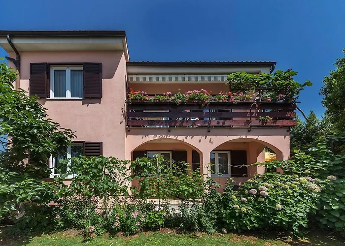 Seaside Villa - App 2